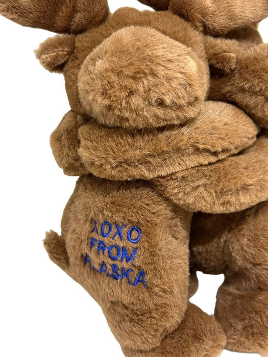 Hugging moose, XOXO Alaska KIDS / PLUSH